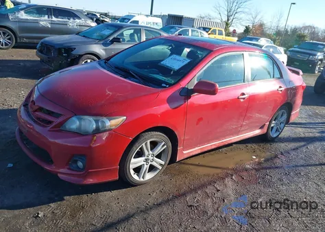 2013 Toyota Corolla S z USA, uszkodzony, nr VIN 2T1BU4EE8DC120343